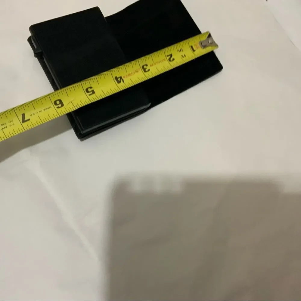 Typecase *NIB* Men’s Wallet Card Holder with Air Tag Holder, RFID Blocking